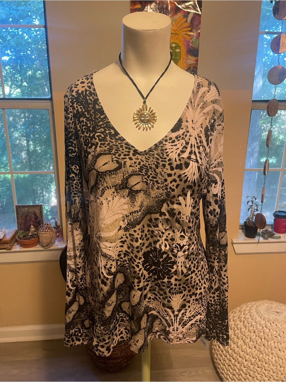 Tribal V-Neck Printed Long Sleeve Top - Beige & Black
